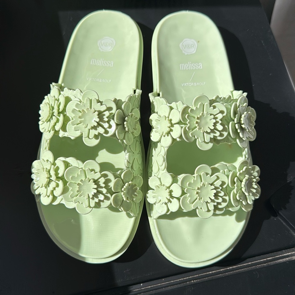Melissa + Viktor & Rolf Wide Blossom Slide